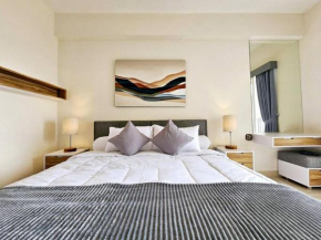 Le Grand City View Spacious 3 BR Ciumbeuit Apartement